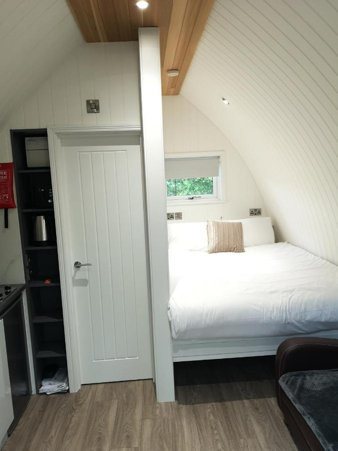 The Pod-Hot Tub-Woodland Lodges-St Clears-Carmarthen Exterior foto